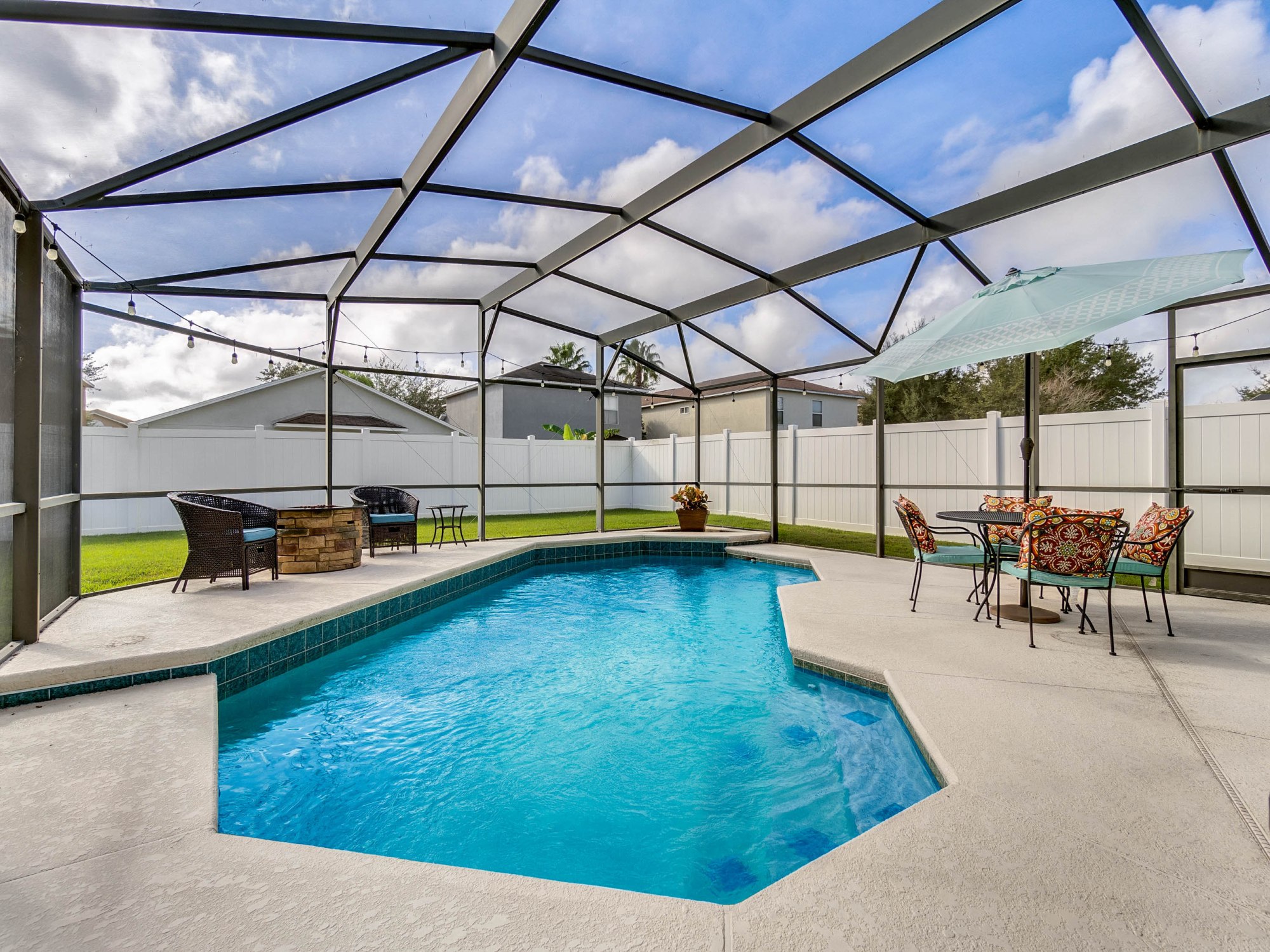 Check Out These 5 Affordable Winter Garden Pool Homes Winter